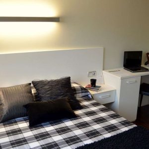 hostal180