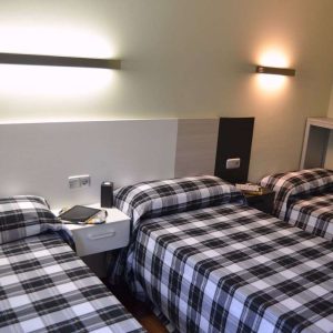 hostal200