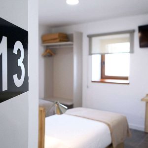 hostal80